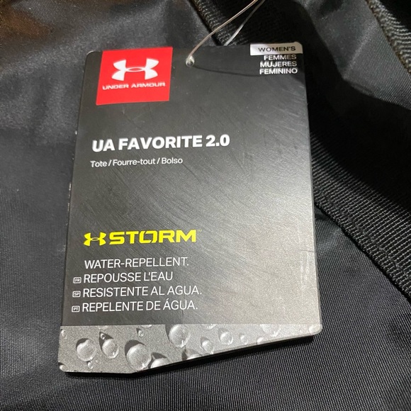 NWT! Under Armour Duffle Bag Black and White PERFECT for gym or over night trips - Picture 3 of 13